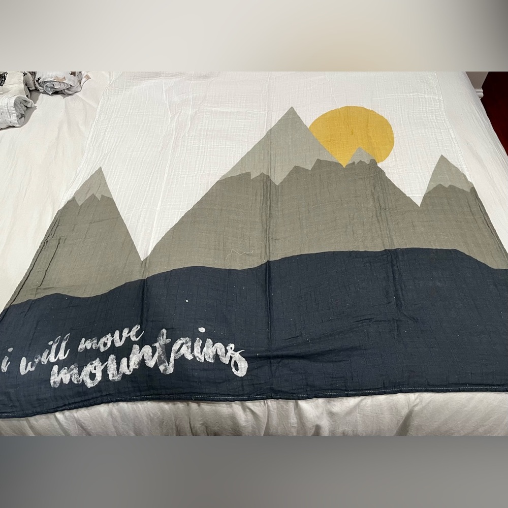 Monthly milestone blanket/swaddle